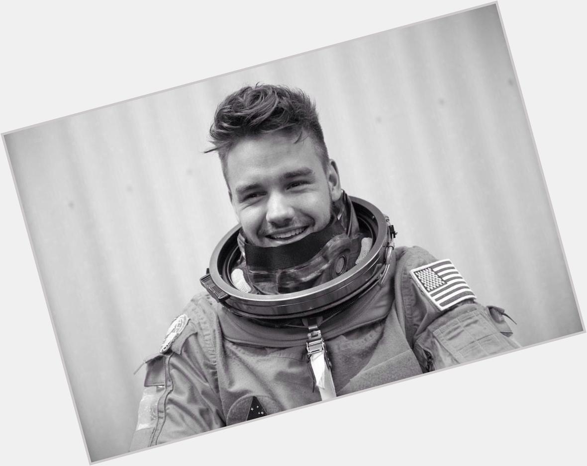 Liam Payne My king Happy birthday You\re 22 years old today OMG Loveee you so much.xx 
