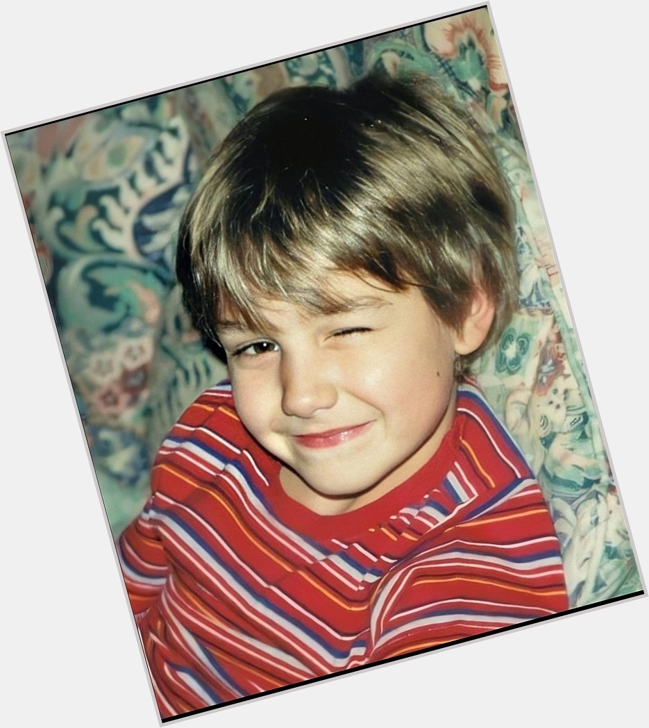 Happy birthday our sunshine liam payne  hope u always have a great day..  