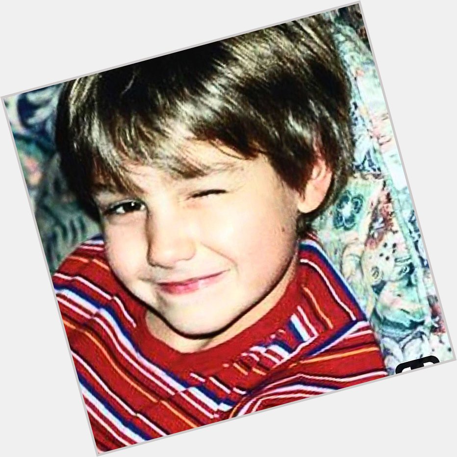 Happy birthday to Liam Payne <3
I always luv u :)
And Louis is very handsome  