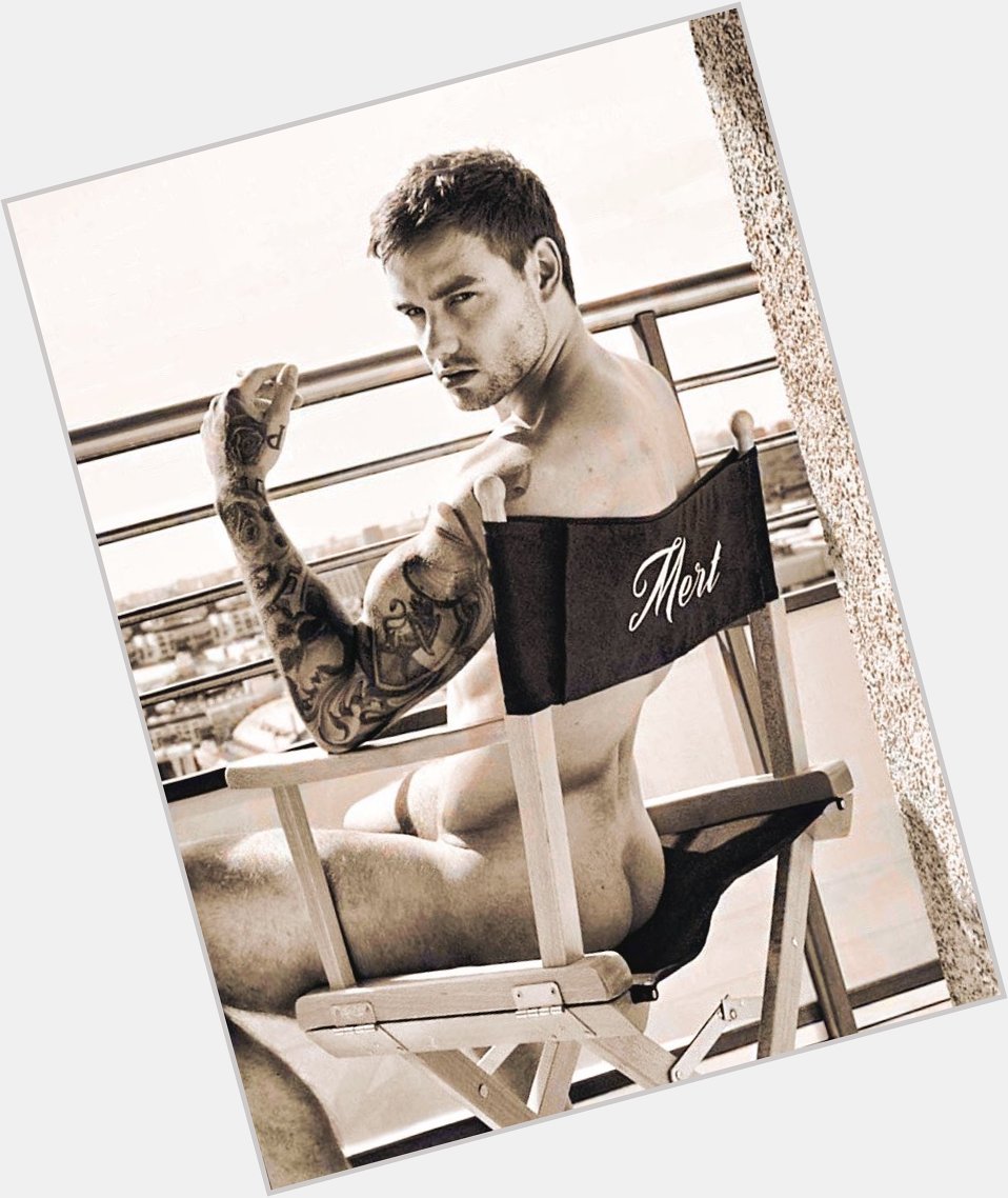 A very happy birthday, Liam Payne!!

Let us know when you re ready for that birthday spanking. 