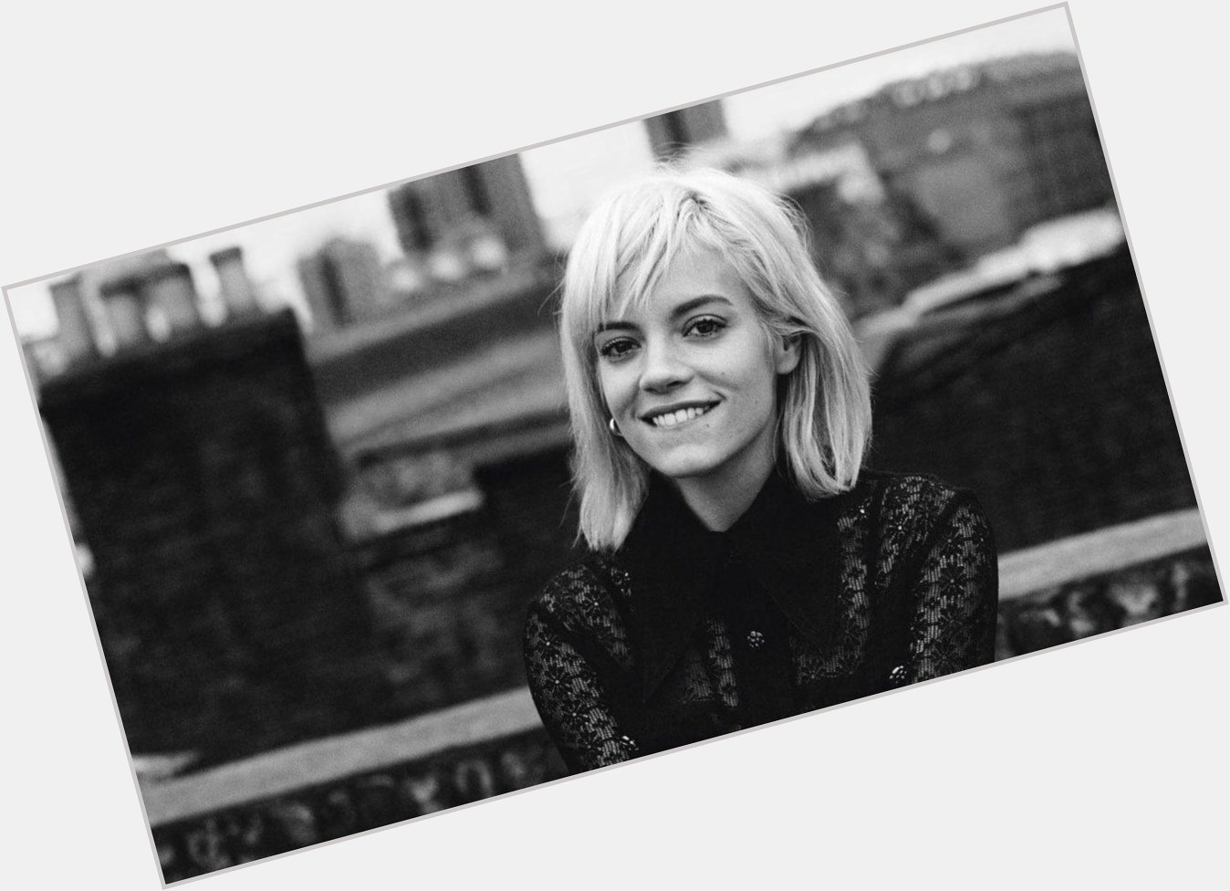 Happy birthday Lily Allen! Listen to her, and other great artists at  