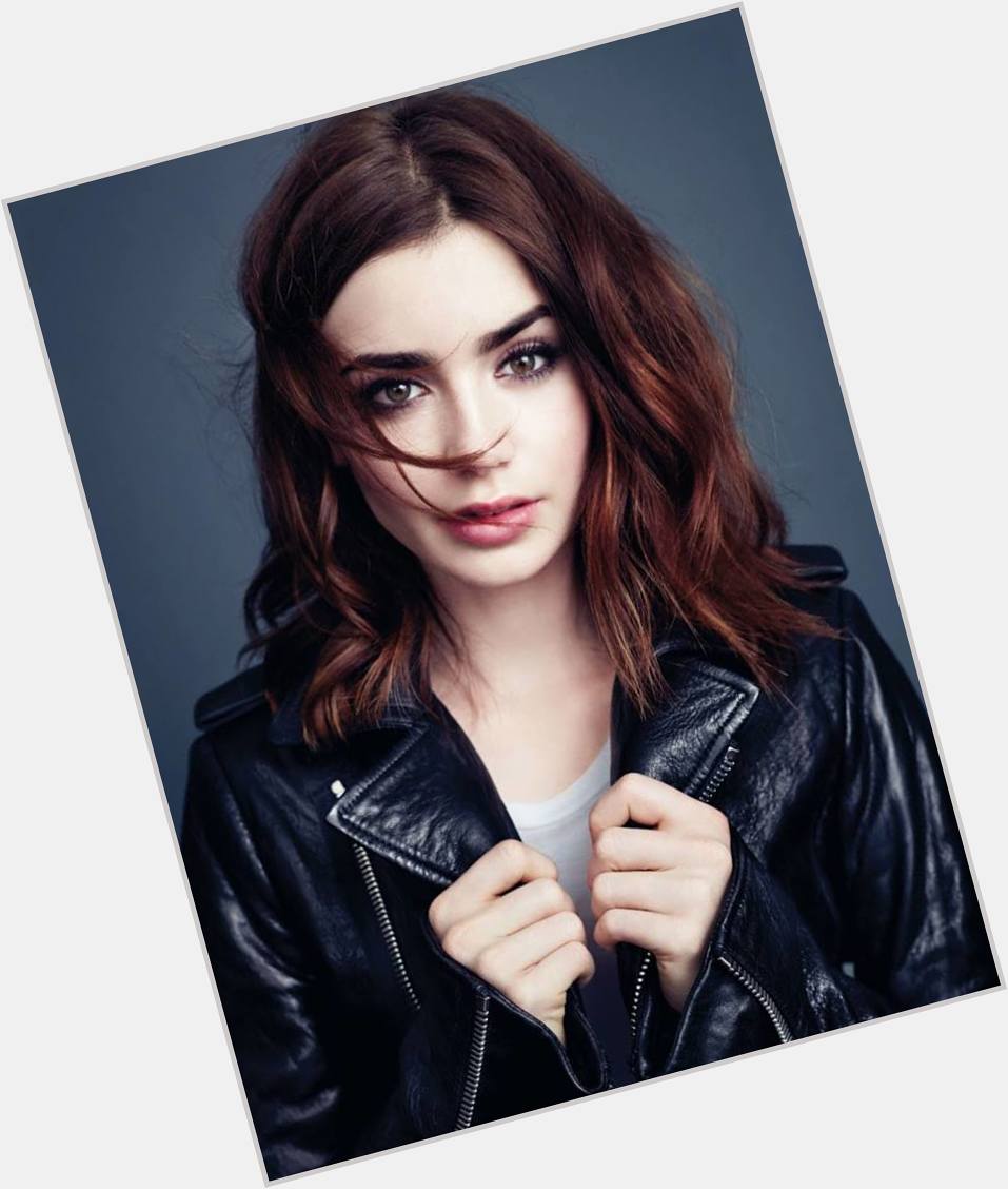   Happy Birthday to my forever girl crush, Lily Collins! birthday mo pala 