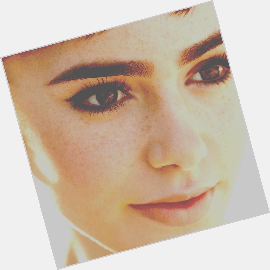 Happy Birthday, Lily Collins. Such a sunshine and definitely one of a kind. 