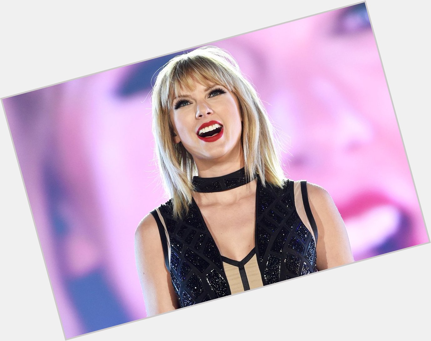 Taylor Swift Wishes Model Lily Donaldson Happy Birthday With a Curious Selfi... 