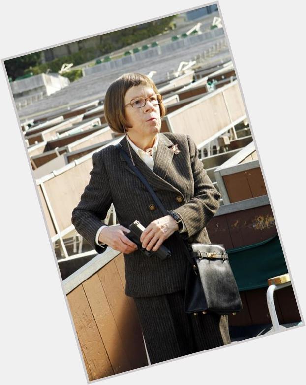MAY I ASK WE ALL SEND OUR BEST WISHES TO LINDA HUNT & WISH HER A HAPPY 70TH BIRTHDAY!SHE IS JUST A FANTASTIC ACTRESS! 