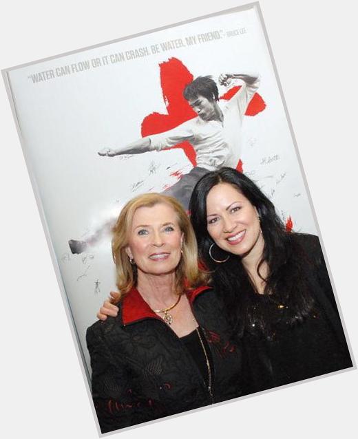 Happy Birthday Linda Lee Cadwell!!
Wife to Bruce, Mom to Brandon and Shannon...   