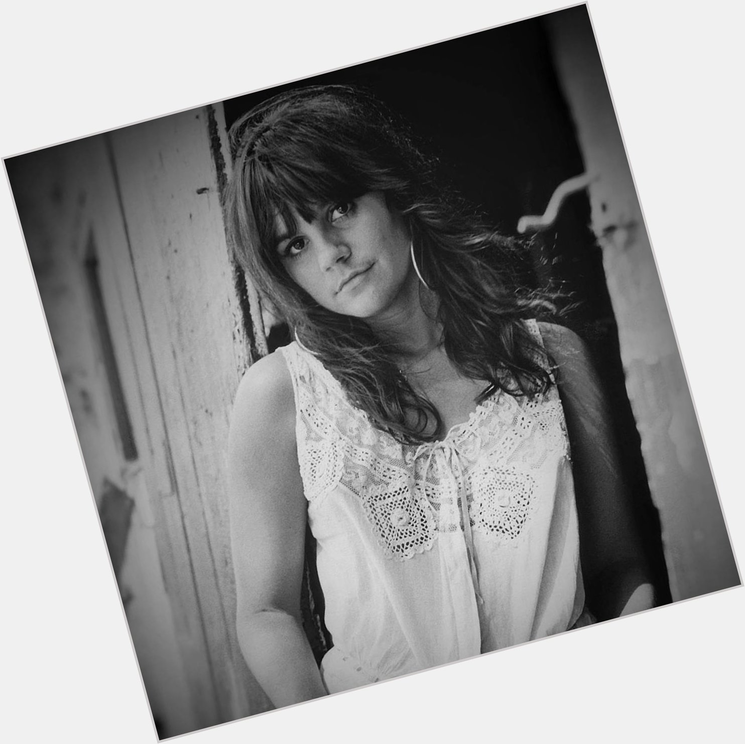 Happy Birthday, to Linda Ronstadt, 69 years young today. :-) 