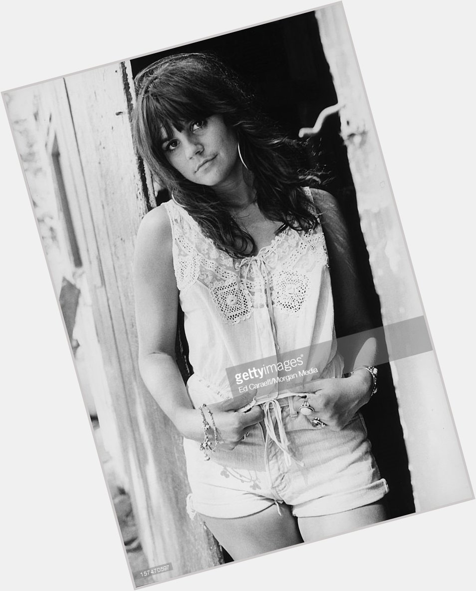 I almost forgot that one of my dream girls Linda Ronstadt is 72 today. Happy birthday! 