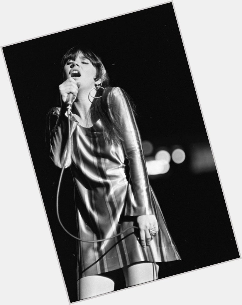I can still message and I will use that privilege to wish Miss Linda Ronstadt a very happy birthday!!! 