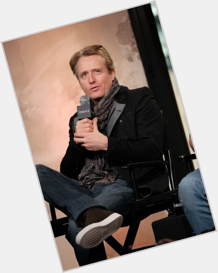 It\s this awesome guy\s birthday. Happy Birthday, Linus Roache (aka Mike Cutter from Law & Order)! 