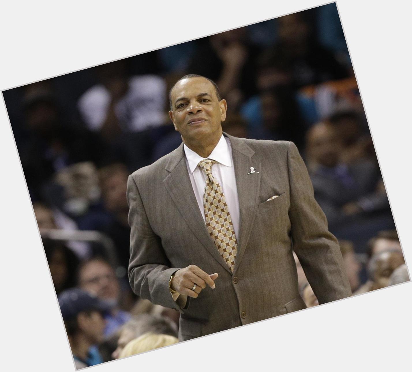 Happy 62nd birthday to Brooklyn Nets head coach Lionel Hollins! 