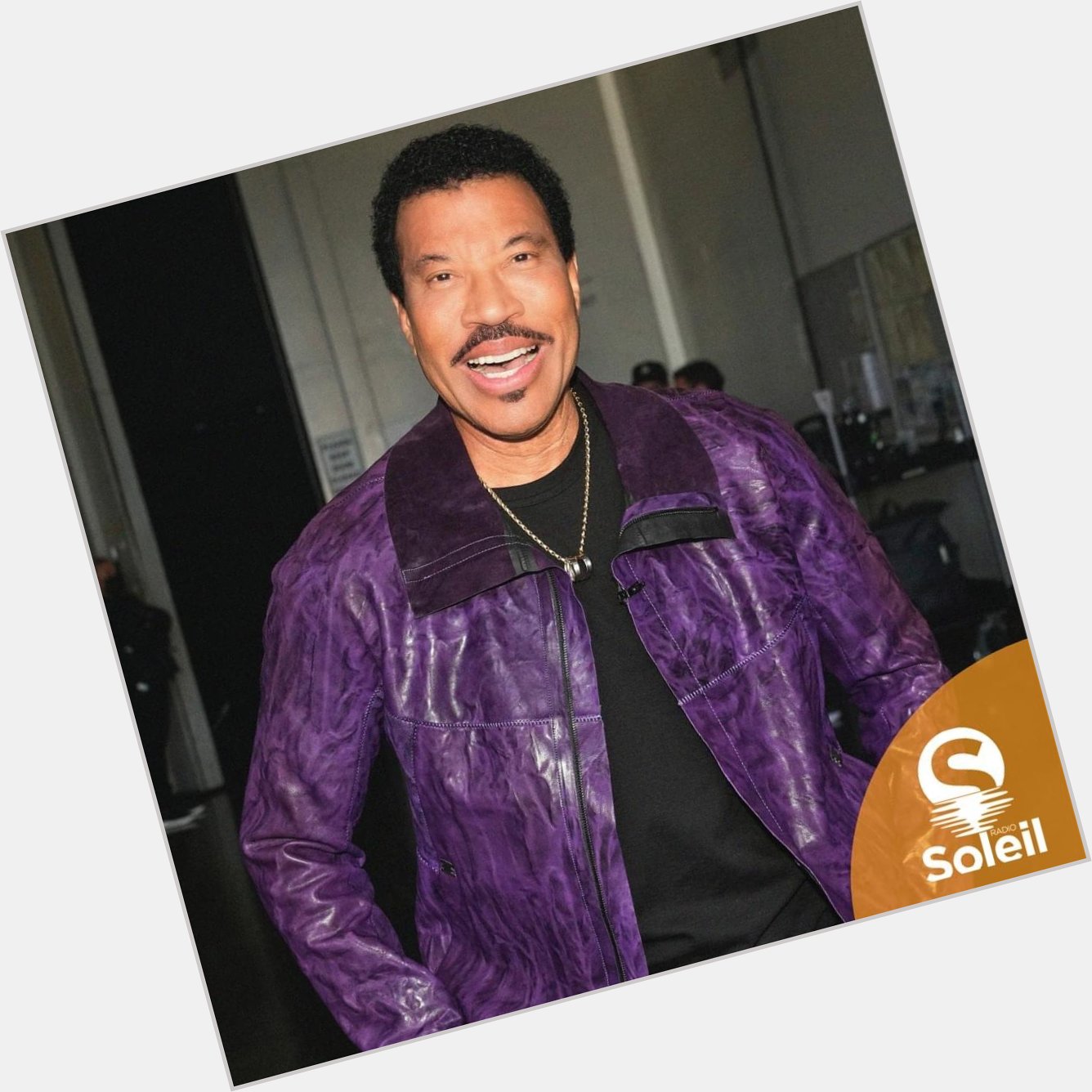 Happy Birthday to the awesome Lionel Richie who is 73 today! What is your favourite Lionel tune?  