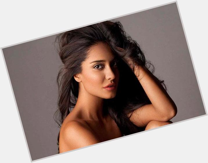 Happy Birthday to Lisa Haydon very    