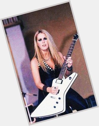  A happy belated birthday to the awesome Lita Ford 