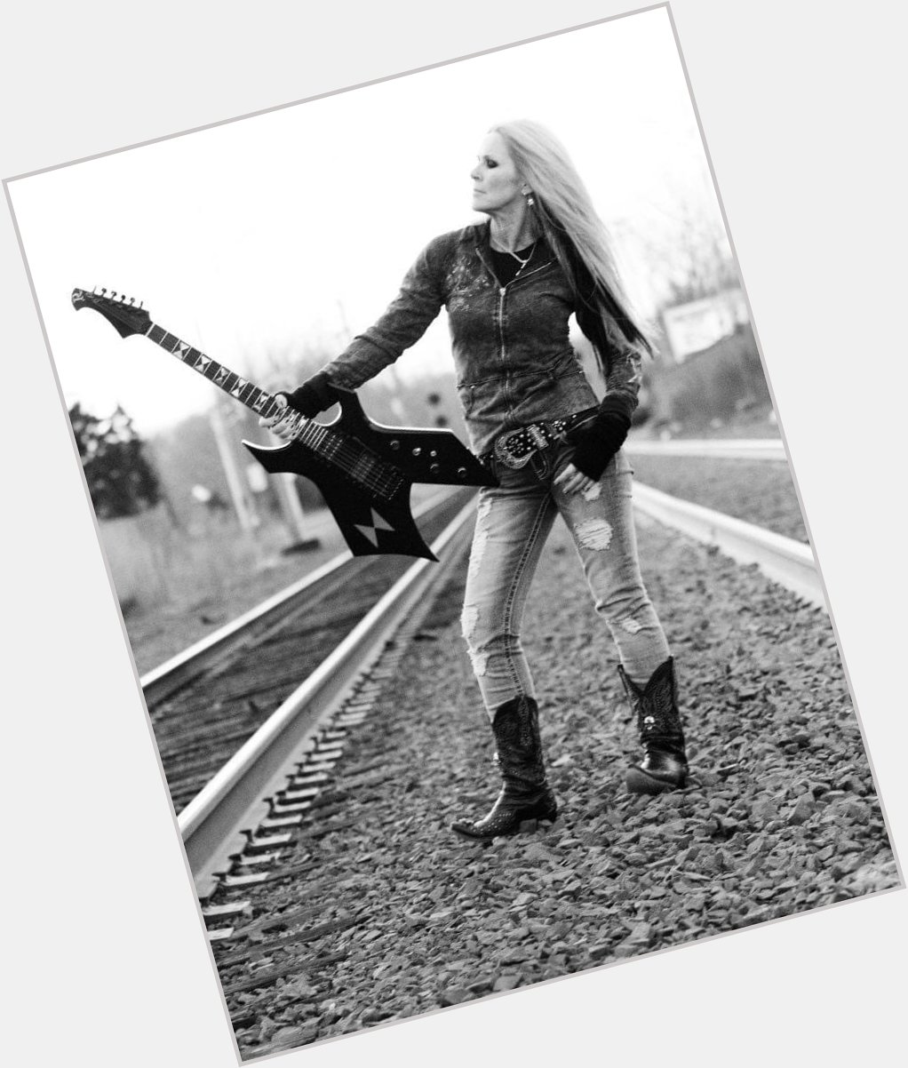 Happy Birthday to Lita Ford who turns 63 today! 