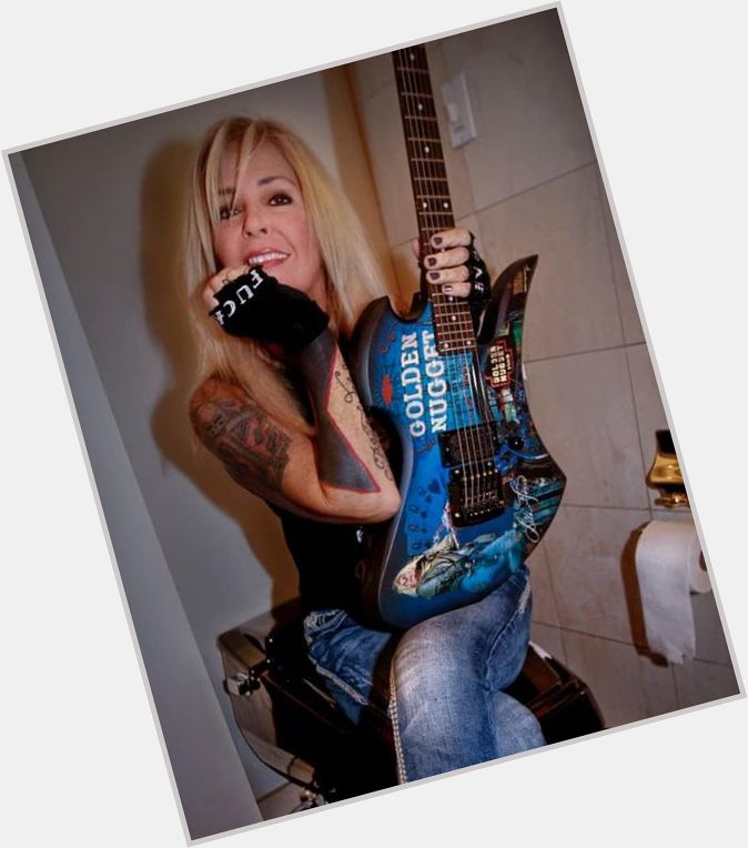 Happy 64 birthday to the amazing singer and guitarist Lita Ford! 