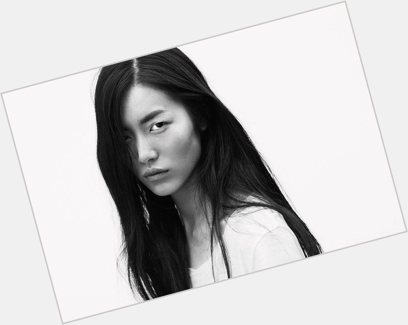 Happy Birthday to Liu Wen! The iconic Chinese supermodel turns 30 today.    