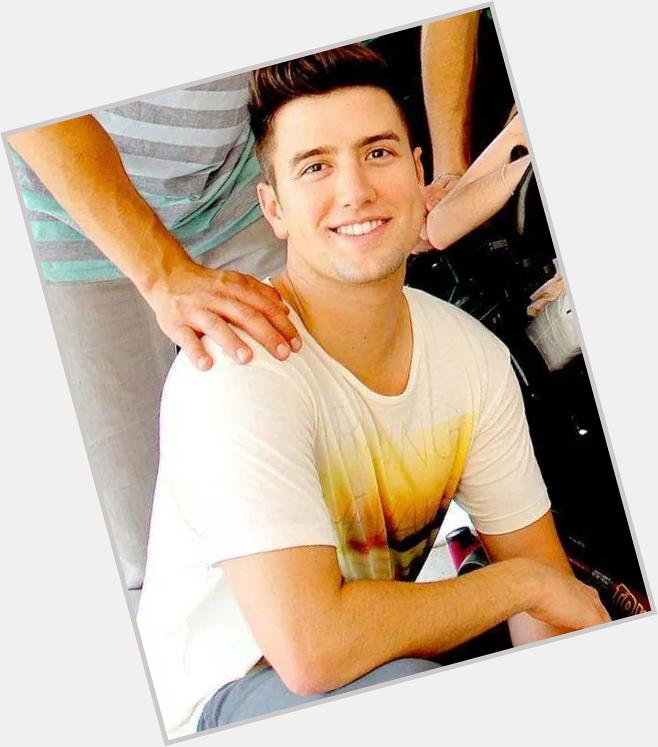 Happy Birthday Logan Henderson . I love you so much!! ( My baby is growing ) 