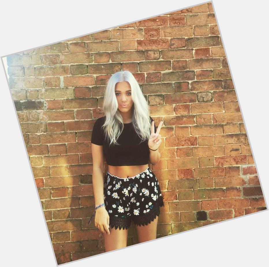  HAPPY BIRTHDAY TO THE BEAUTIFUL LOTTIE TOMLINSON !!   . Hope you have a great 17th birthday !! 