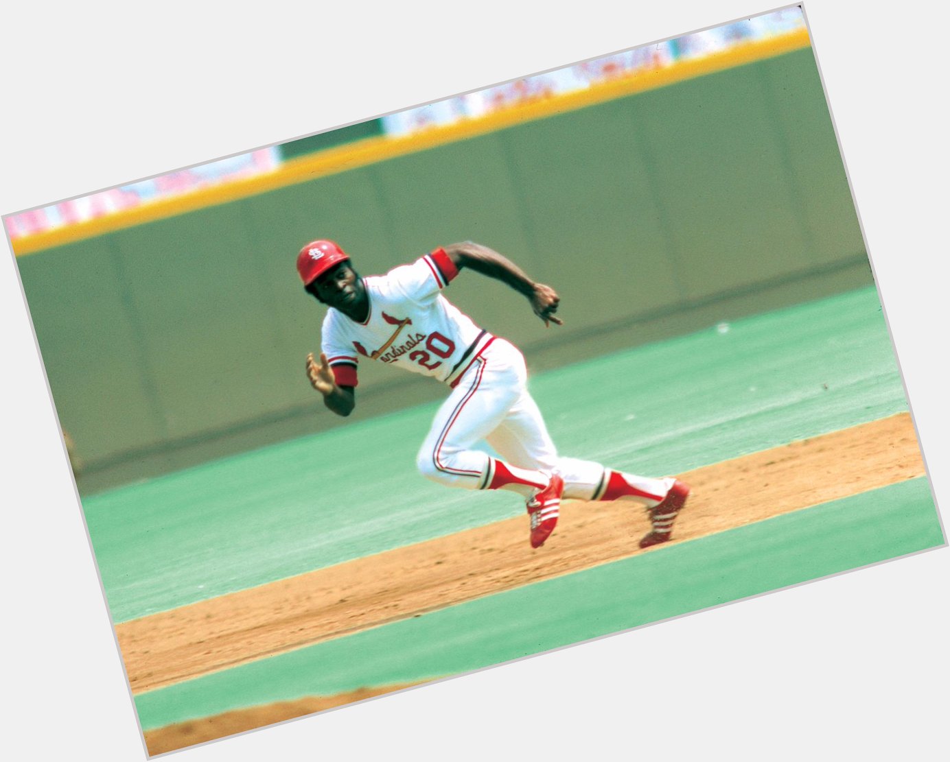 REmessage to wish one of the best base stealers in all of baseball, Lou Brock, a happy 76th birthday! 