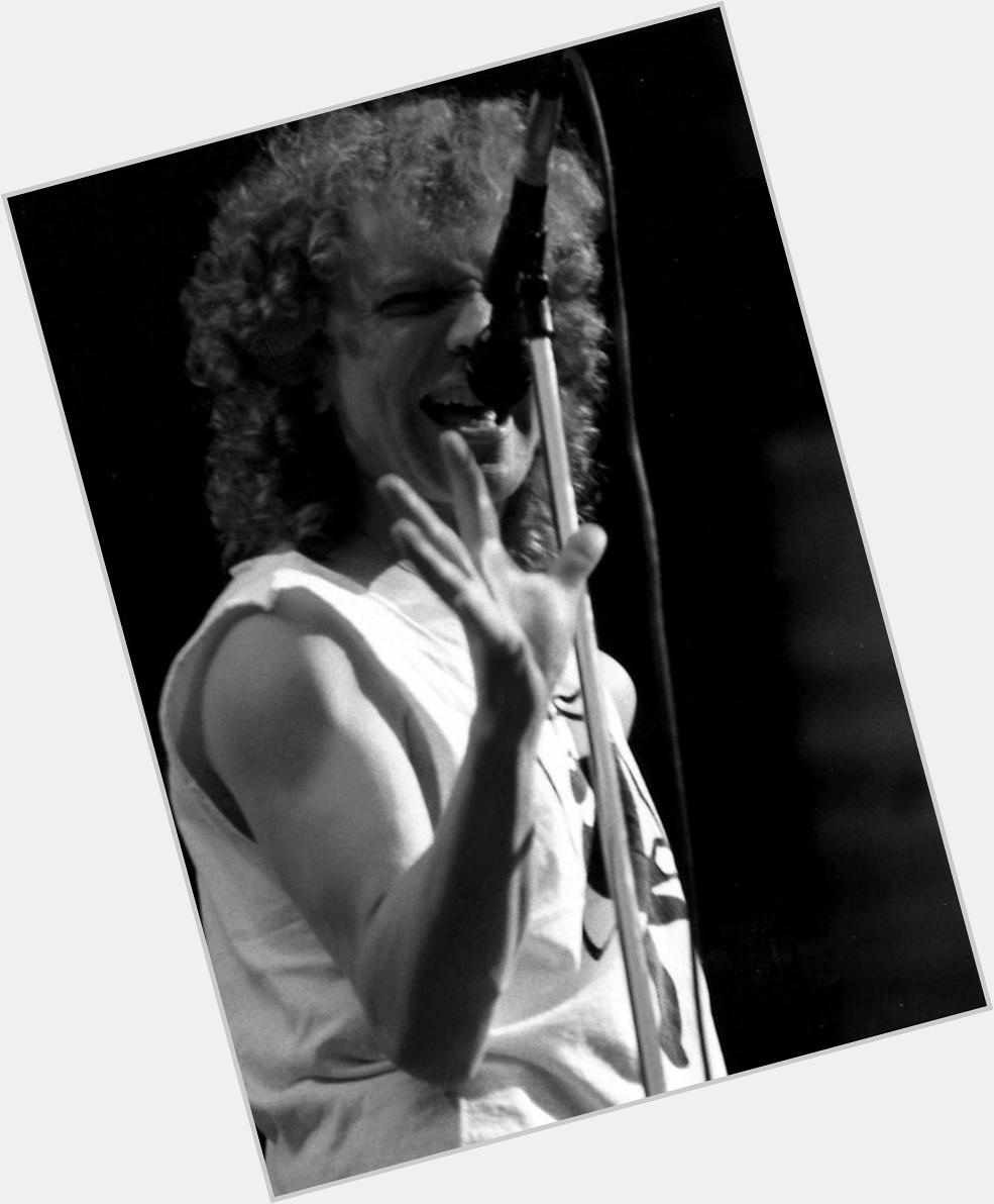 Happy birthday to one of my favourite singers, Mr.Lou Gramm! What a tremendous voice you have! 