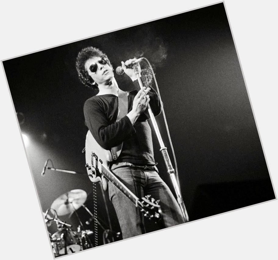 Happy birthday to one of the finest poets to ever pick a guitar, Lou Reed. He would have been 78 on this day. 