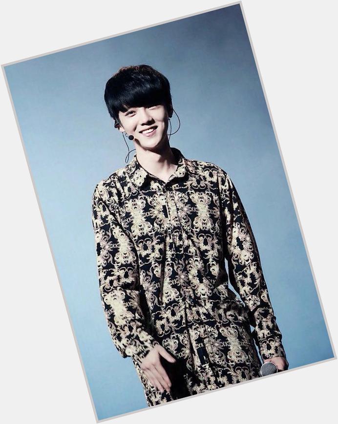 Happy Birthday to the manly deer!! Continue to inspire others by simply being you, Lu Han.   