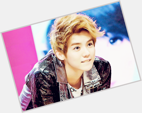 Happy Birthday Lu Han It\s been 6 months since you left EXO but I\m always here to support you no matter what. 