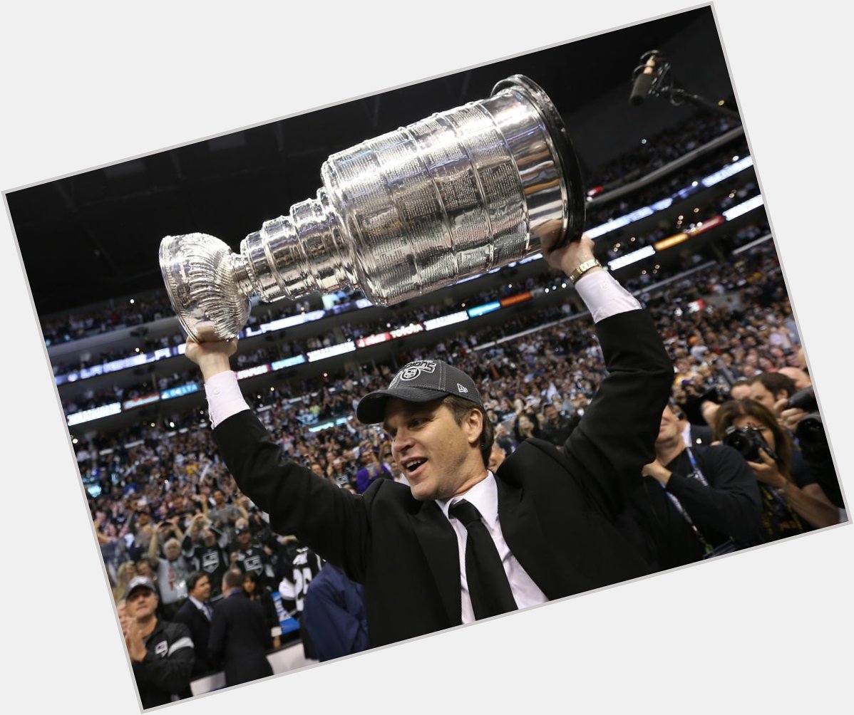 Happy Birthday Luc Robitaille. I miss watching you play. 