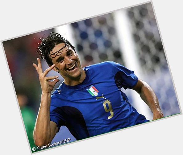 Happy 38th Birthday to World Cup winner Luca Toni!! He\s currently leading Serie A with 21 goals! 
