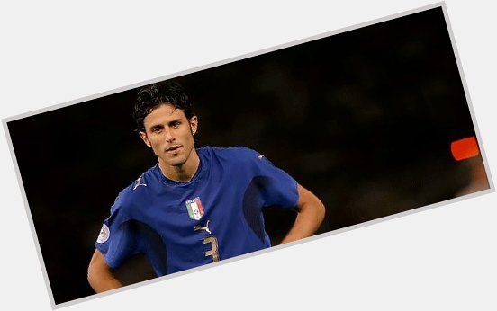 Happy 40 birthday to Luca Toni! I loved watching you play for the Azzuri! Amazing 