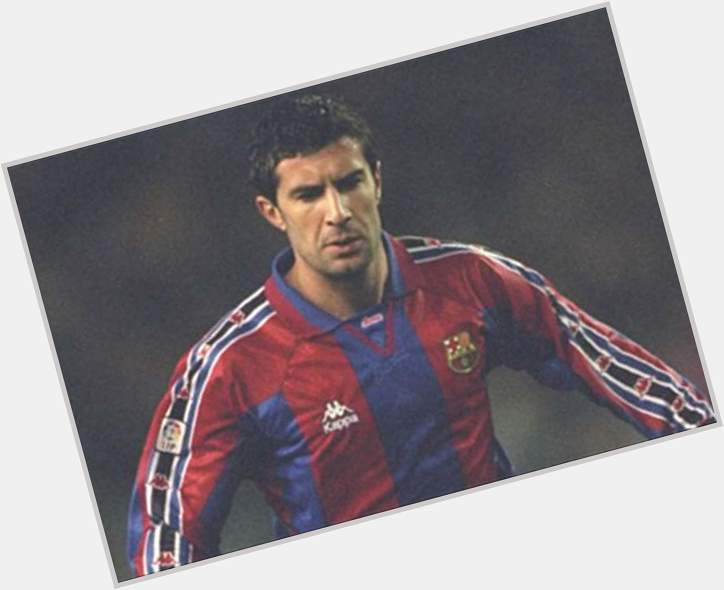 Happy 42nd birthday Luis Figo!
One of the few players to star for Barcelona and Real Madrid!   