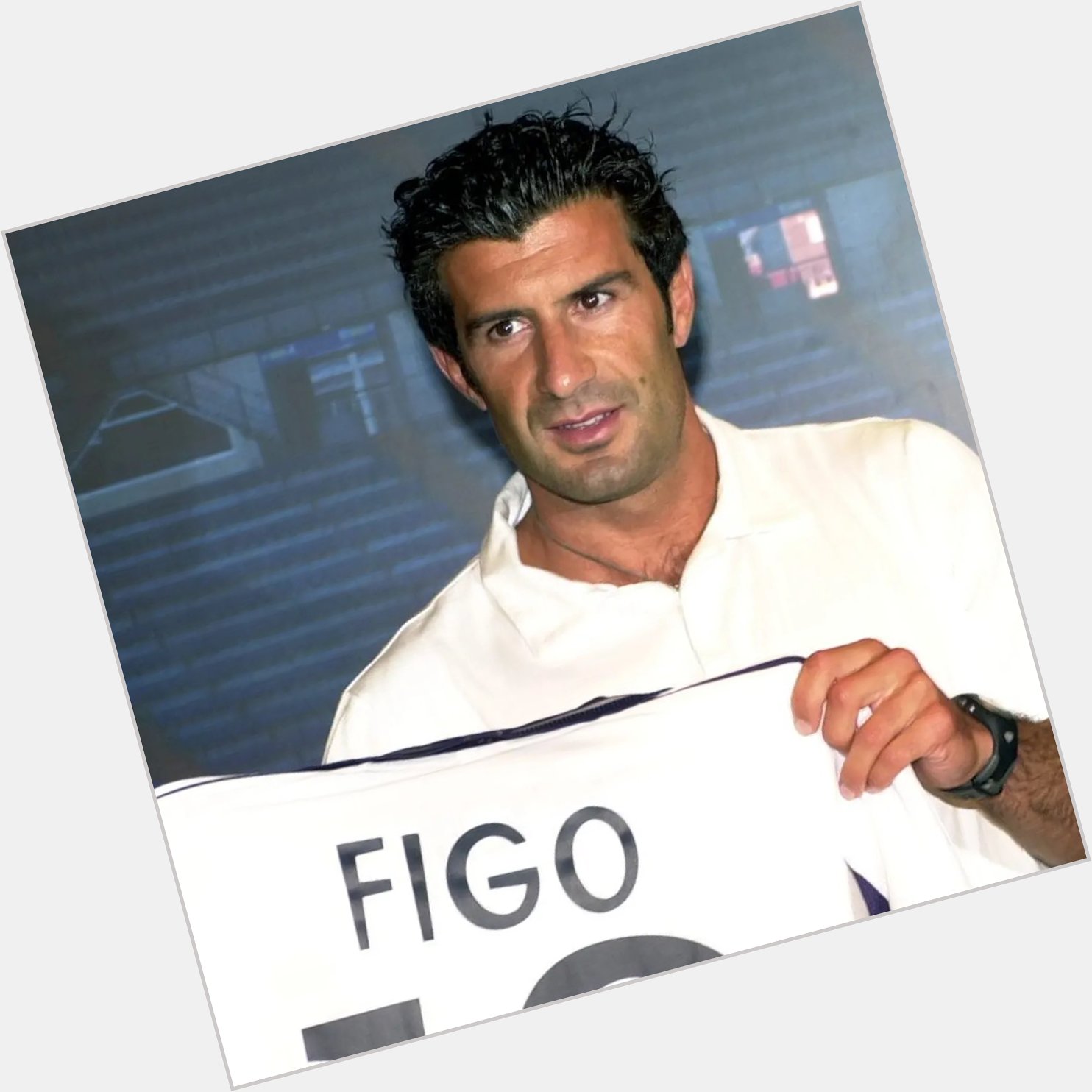 Happy 50th birthday to Luis Figo! A superb player    