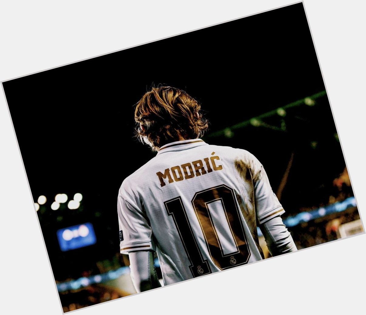 One of the greatest midfielders oat!!! Happy Birthday luka Modric  