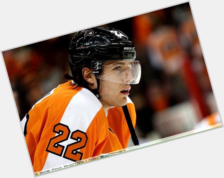 Happy Birthday to defenseman Luke Schenn! 