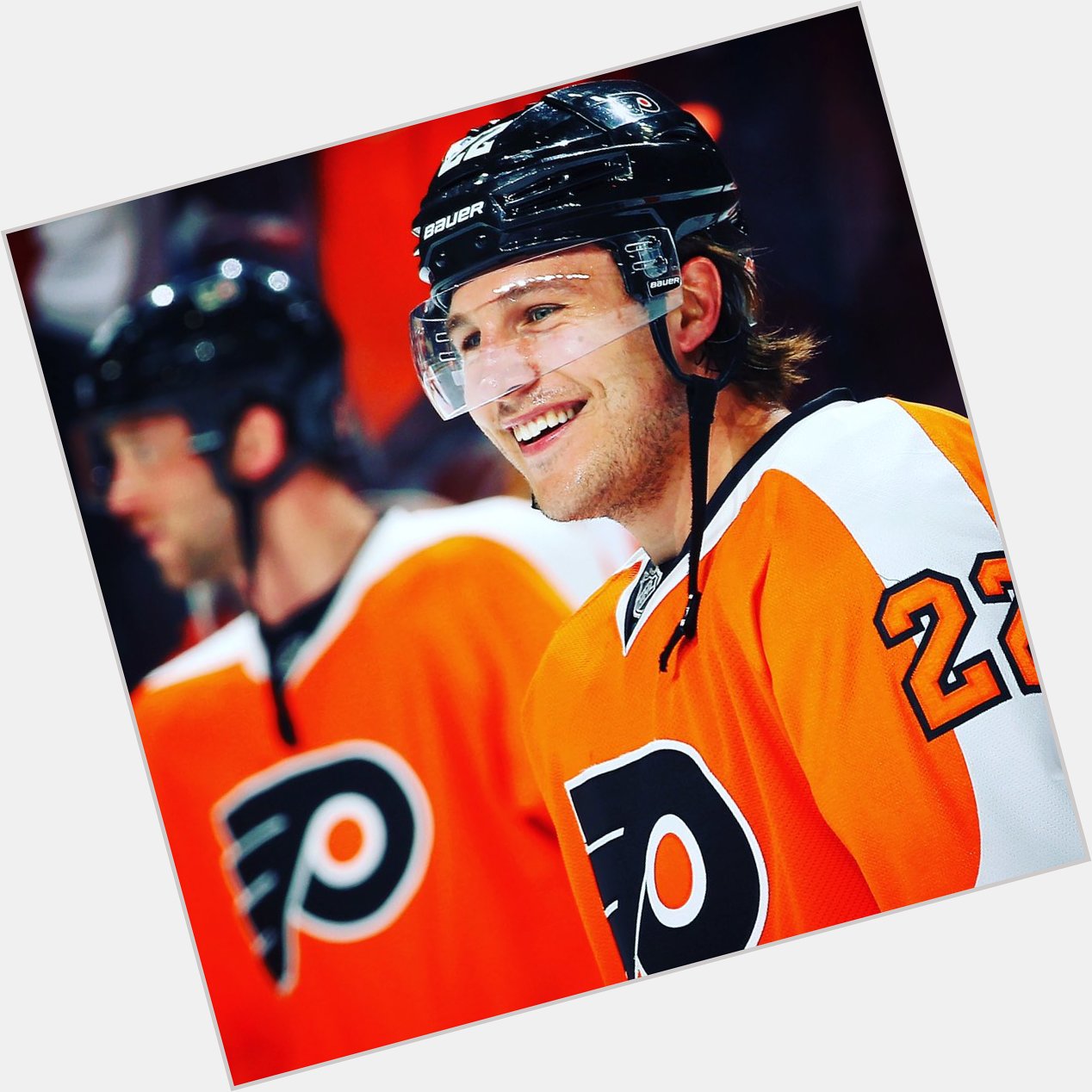 Happy 26th birthday to Luke Schenn! 