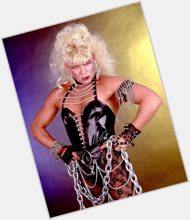 Happy birthday to the late, great Luna Vachon! 
