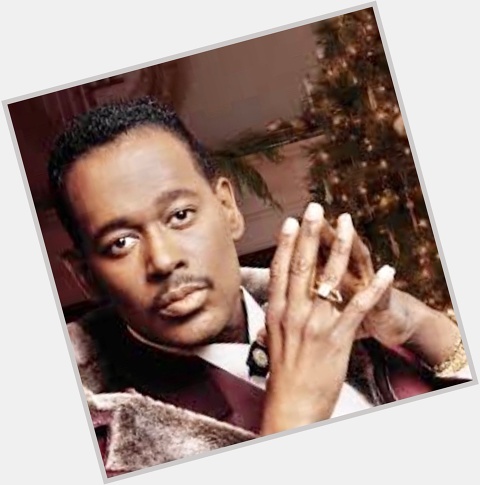 Happy Birthday to the great
Luther Vandross. 