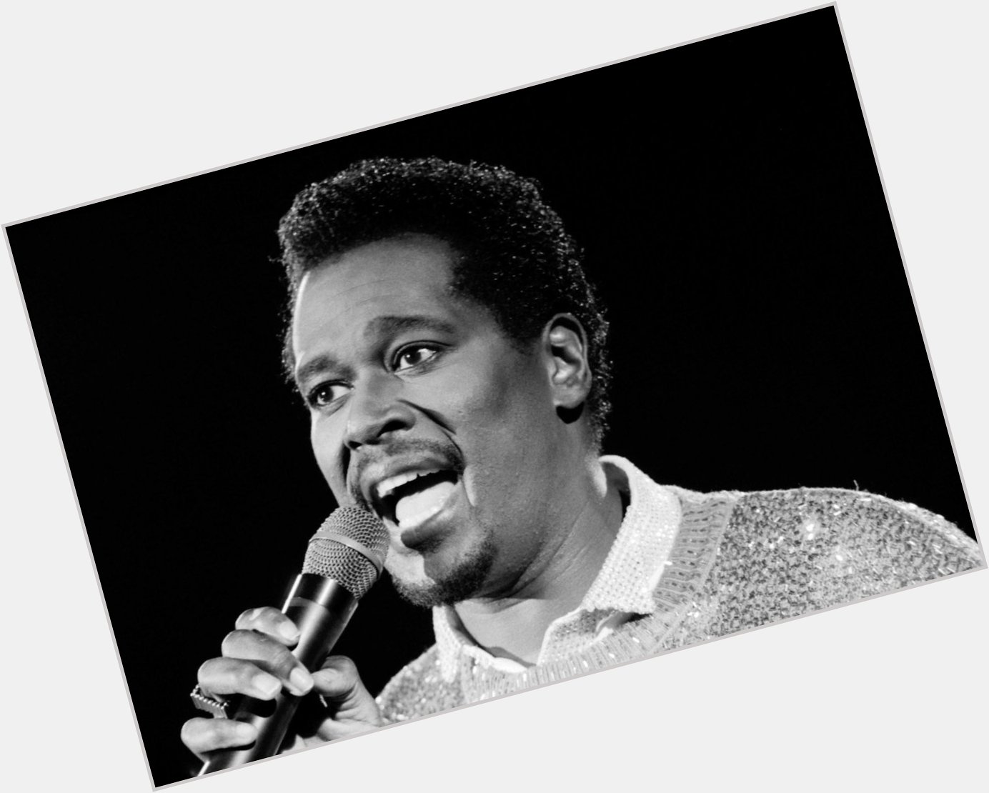 Luther Vandross would ve been 70 yrs old today.... damm! Happy Birthday 