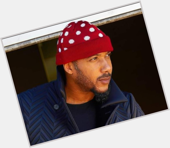 Happy Birthday to Lyfe Jennings!

What are your favorites from him? 
