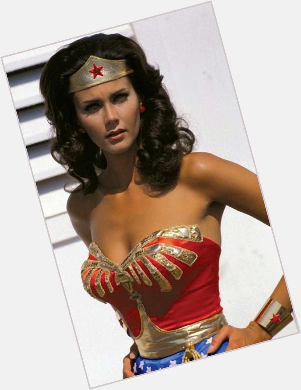 The queen Lynda Carter turns 70 today. An extremely happy birthday to her. For my mental health and yours 
