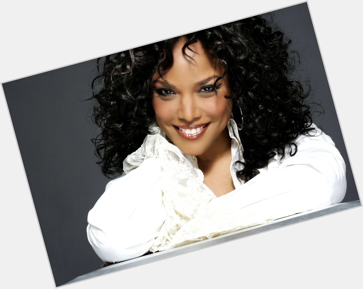 Happy Birthday to Lynn Whitfield, who turns 62 today! 