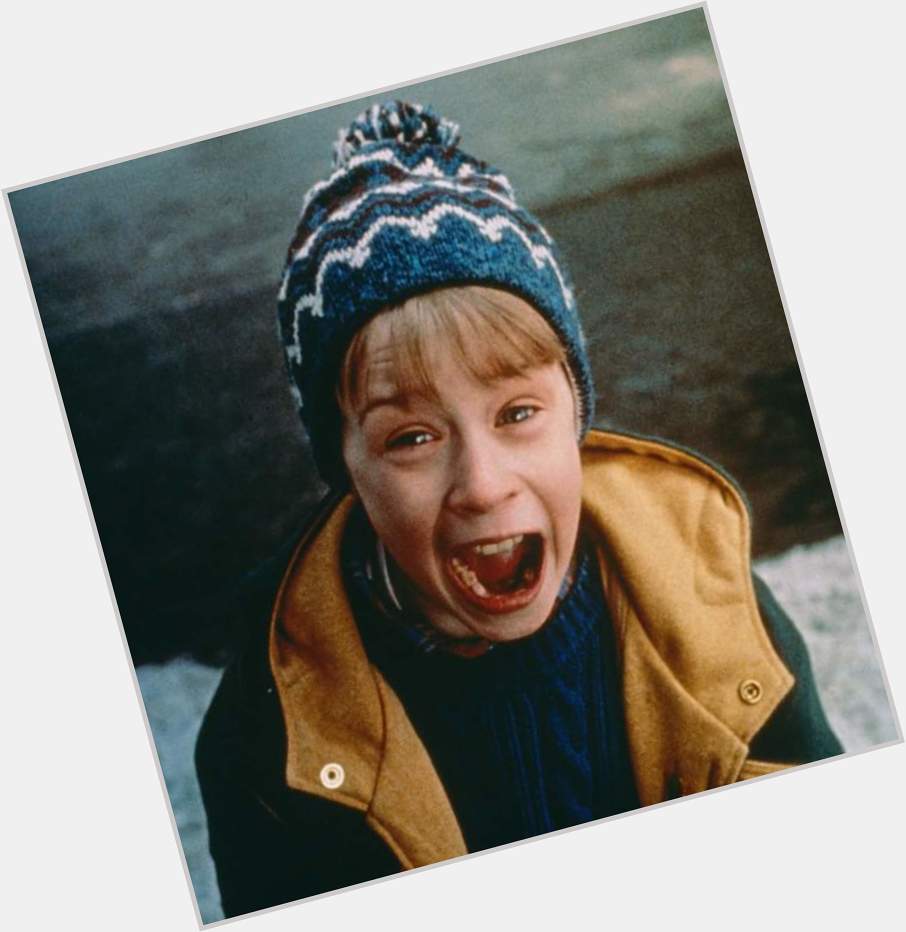 Happy Birthday to Macaulay Culkin who turns 42 today!  Pictured here in Home Alone (1990). 