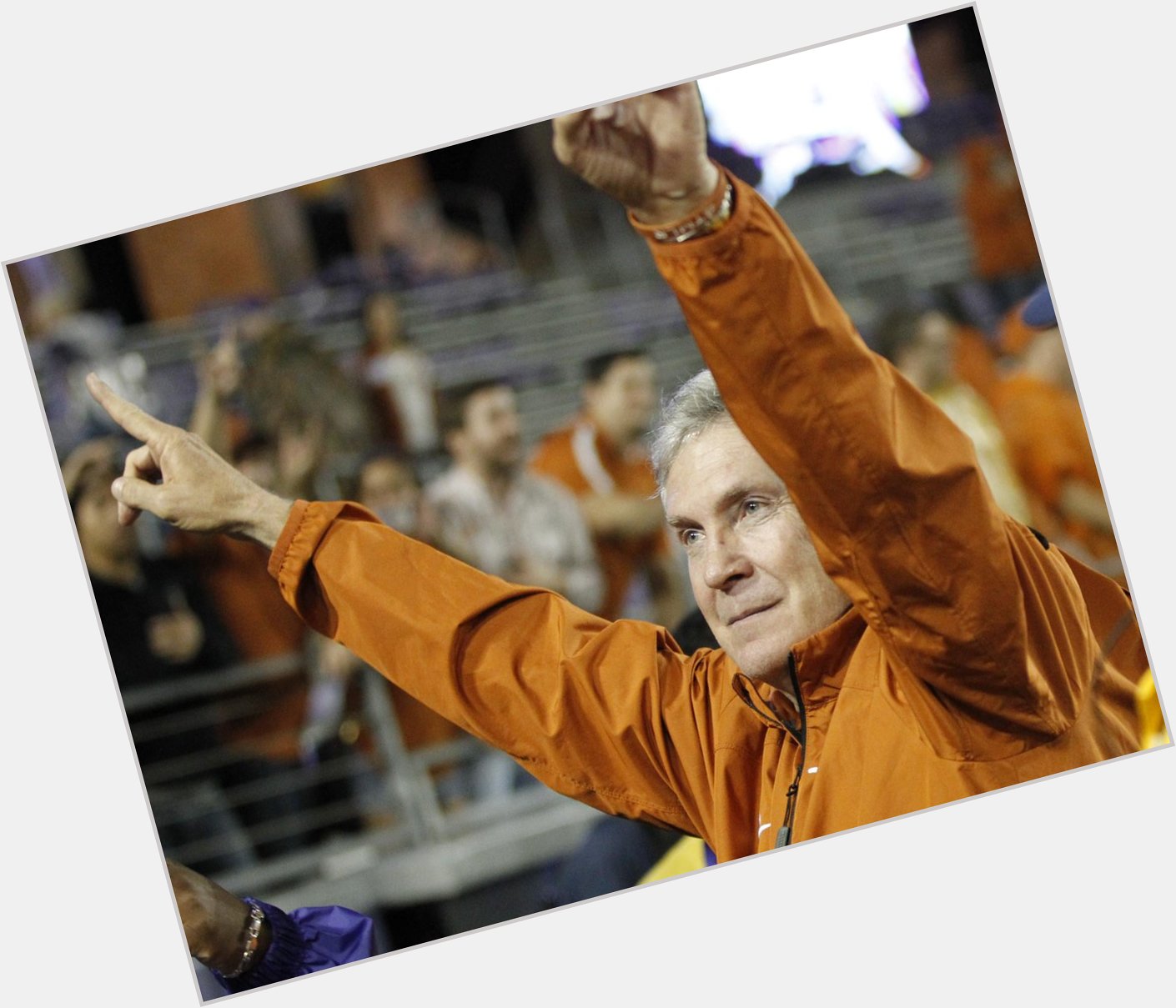 Happy birthday to legendary Texas Longhorns head coach Mack Brown (  