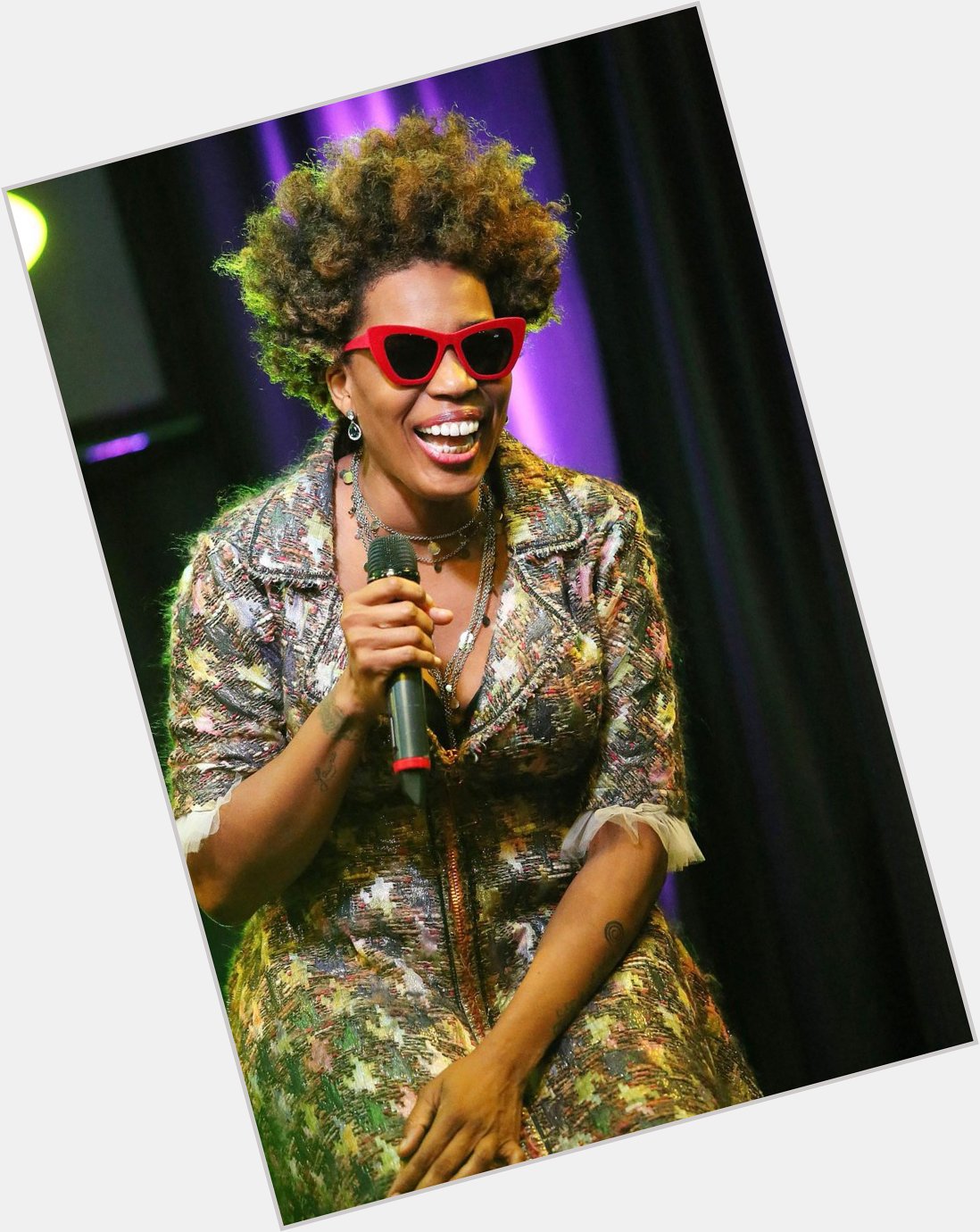 Happy Birthday to singer and actress Macy Gray (September 6, 1967). 