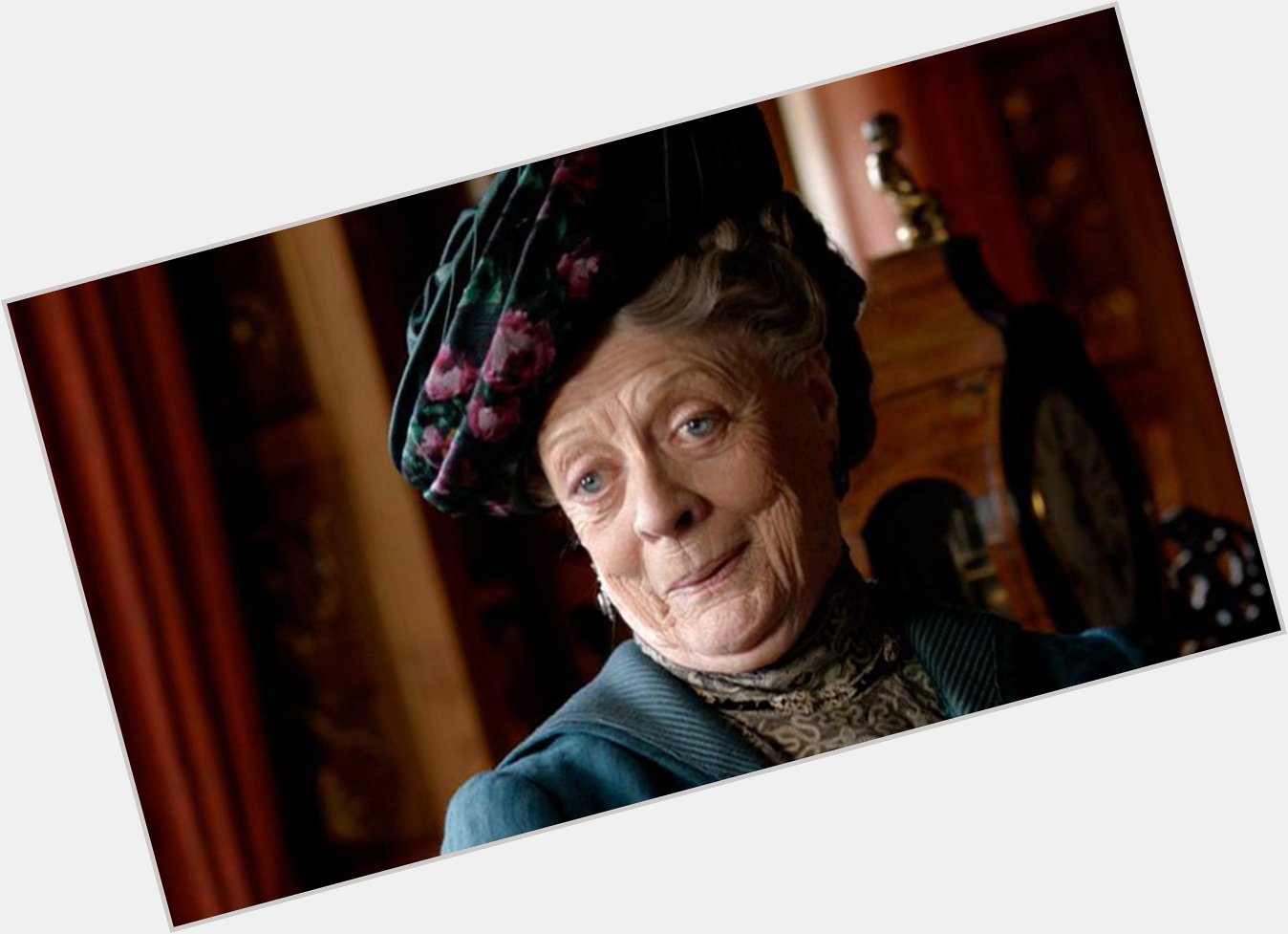 Happy Birthday to our national treasure Maggie Smith. Hope you have a wonderful day! 