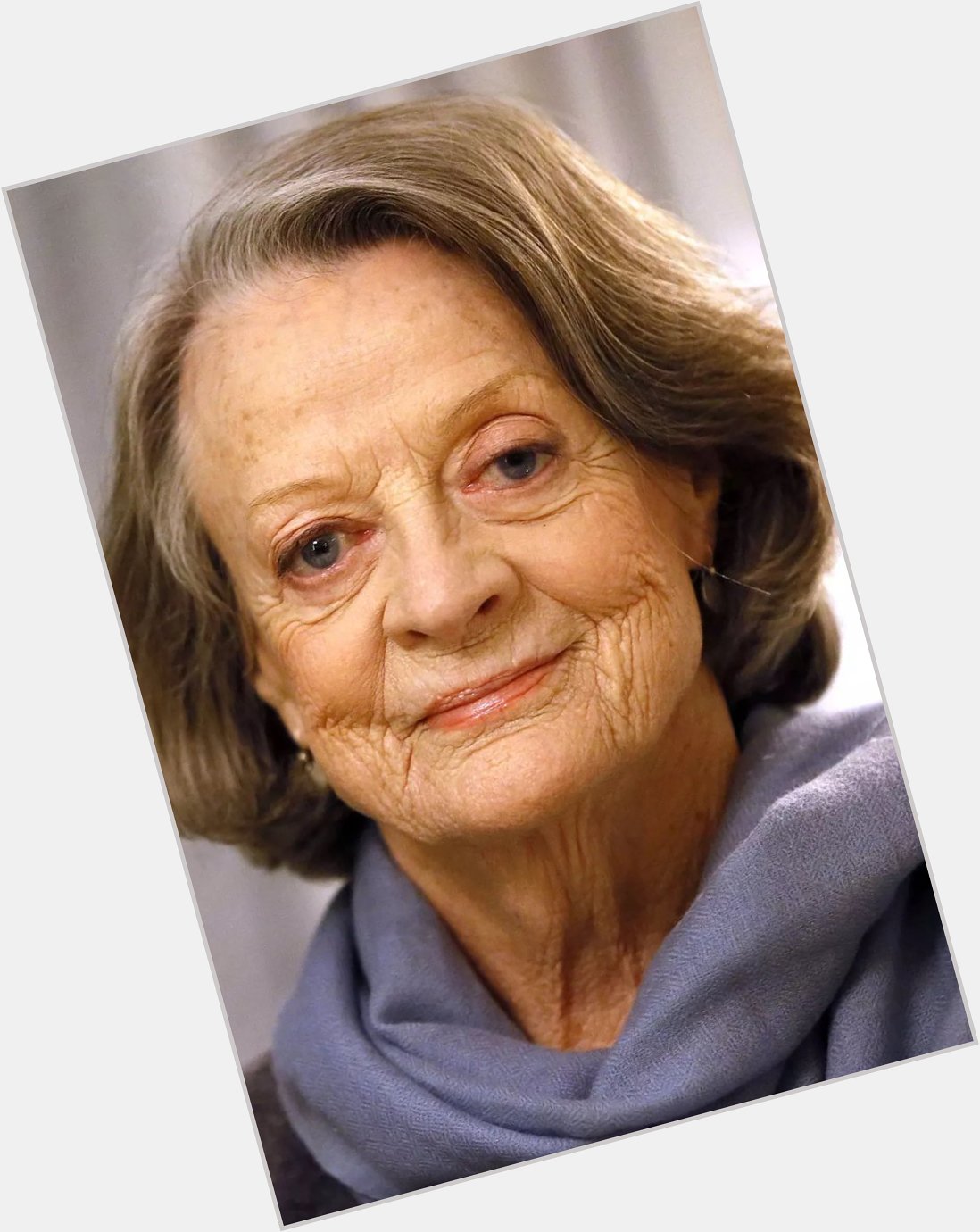  Happy birthday to Dame Maggie Smith who portrayed Minerva McGonagall in the films! 
