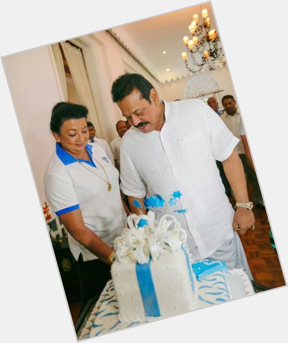 Wishing His Excelancy Mahinda Rajapaksa 
A Very Happy Birthday! 