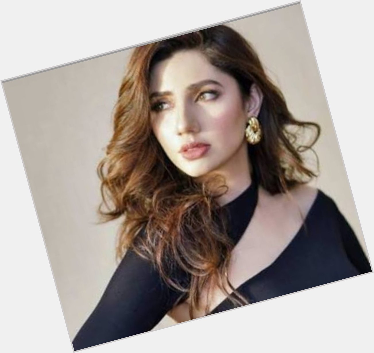Happy Birthday to the one and only Mahira Khan....        