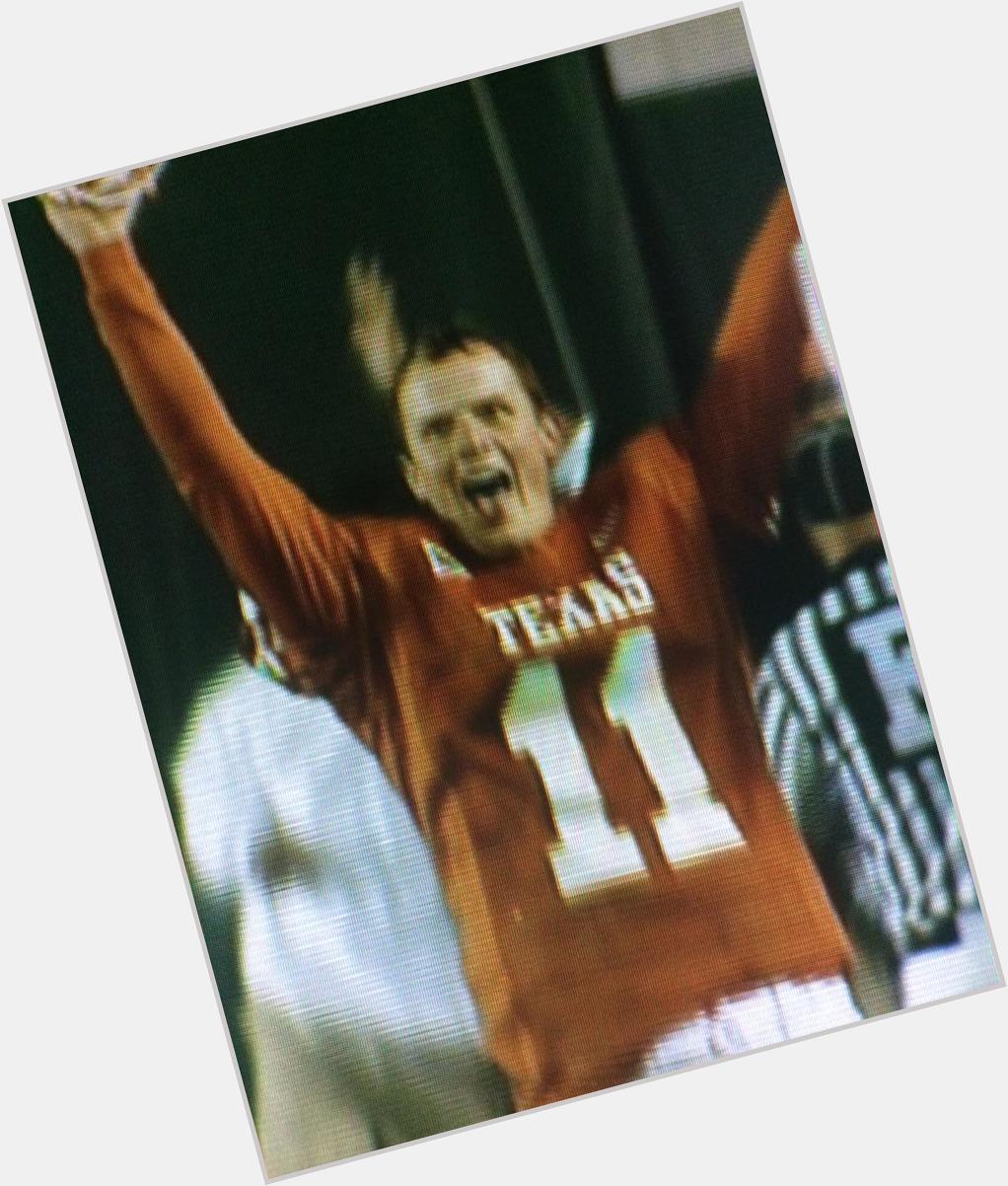 Happy Birthday to the legendary quarterback of the Texas Longhorns Major Applewhite!! 